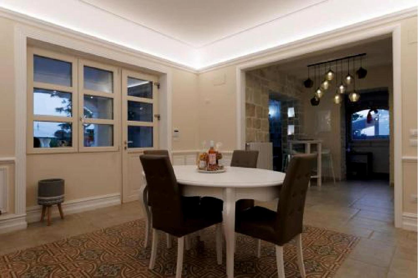 Villa Brachychiton 오스투니 외부 사진